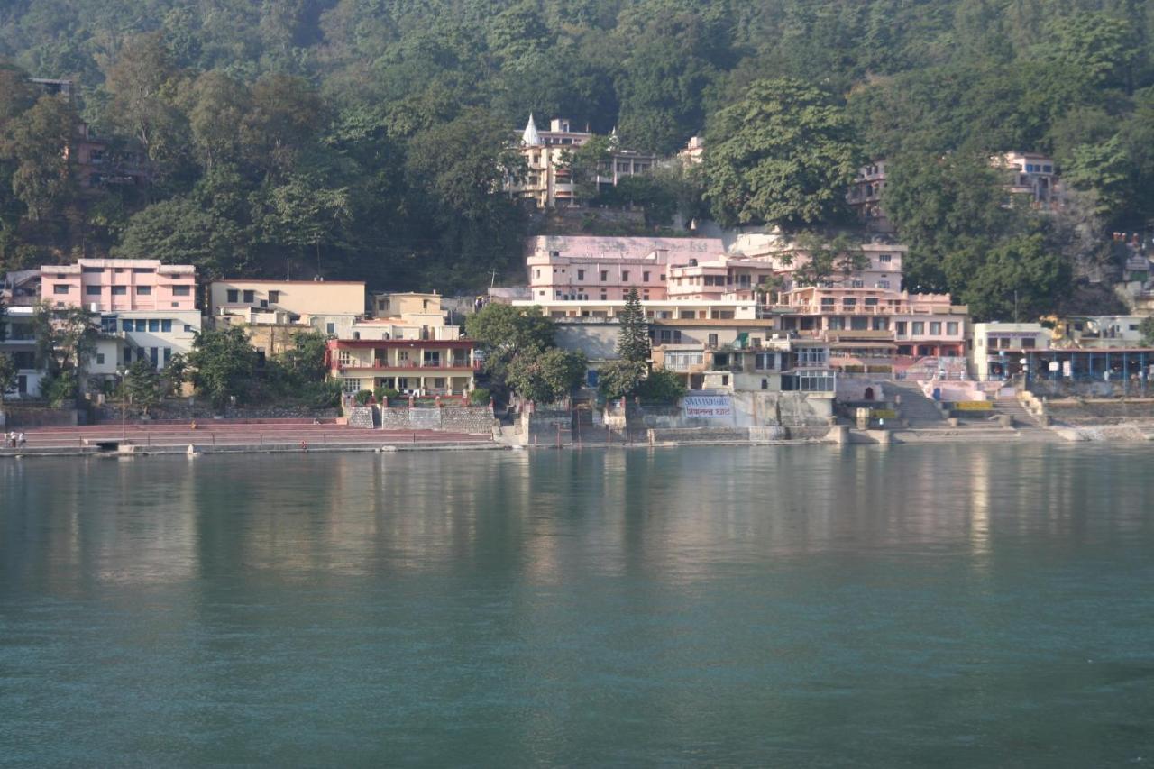 H7 Stay On The Ganges, Yoga & Spa Resort, Rishikesh Exterior photo