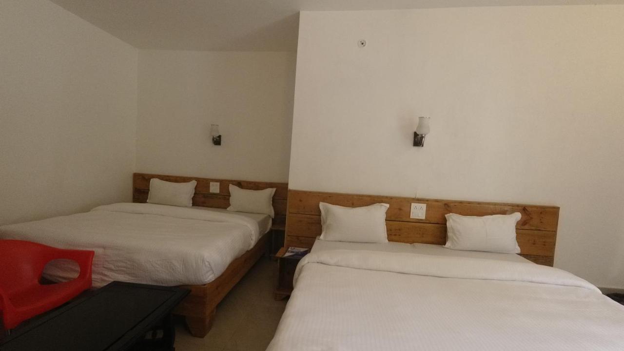 H7 Stay On The Ganges, Yoga & Spa Resort, Rishikesh Exterior photo